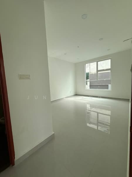 Semi-Detached House for Sale in Taman Mount Austin (Tebrau) - June Tseng - PropertyGuru.com.my