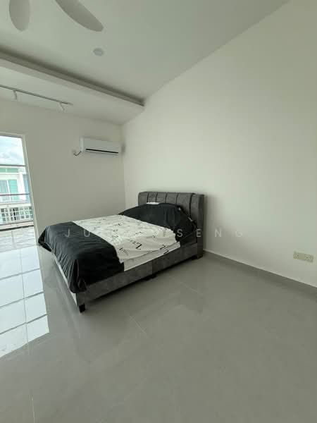 Semi-Detached House for Sale in Taman Mount Austin (Tebrau) - June Tseng - PropertyGuru.com.my