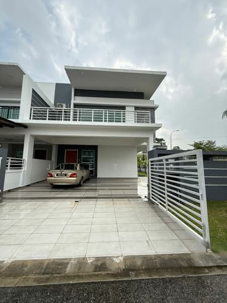 Semi-Detached House for Sale in Taman Mount Austin (Tebrau) - June Tseng - PropertyGuru.com.my
