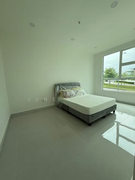 Semi-Detached House for Sale in Taman Mount Austin (Tebrau) - June Tseng - PropertyGuru.com.my