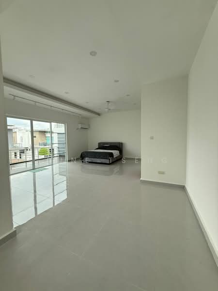 Semi-Detached House for Sale in Taman Mount Austin (Tebrau) - June Tseng - PropertyGuru.com.my