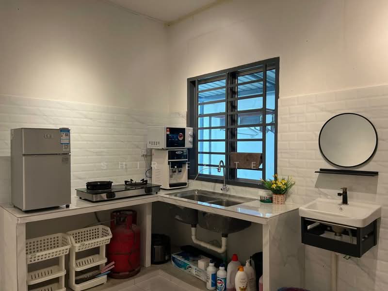Semi-Detached House for Sale in Taman Kijang (Lunas) - Shirley Teh - Kitchen - PropertyGuru.com.my