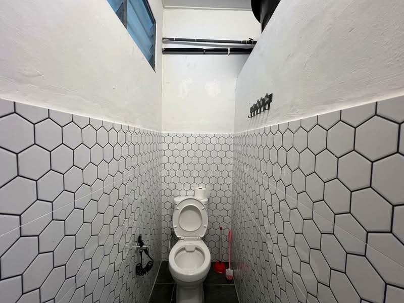 Semi-Detached House for Sale in Taman Kijang (Lunas) - Shirley Teh - Bathroom - PropertyGuru.com.my