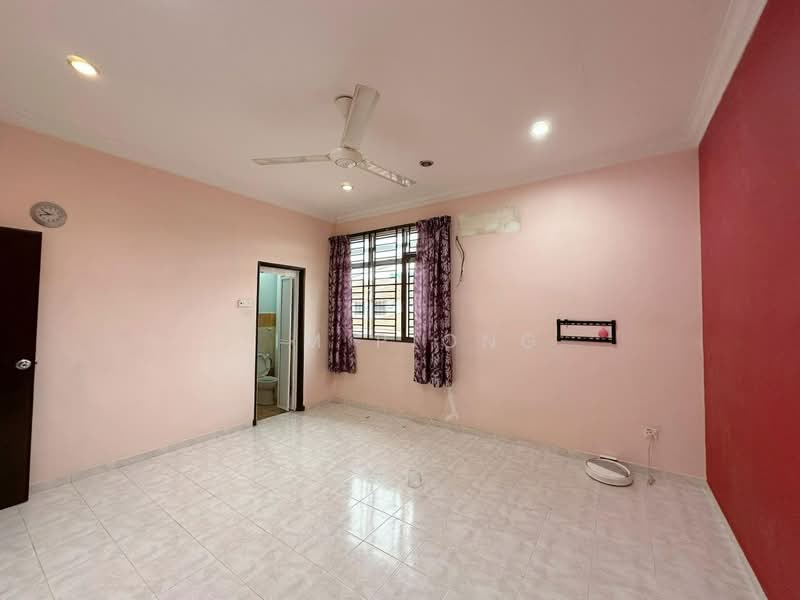 Rumah Teres 2 Tingkat untuk Dijual di Taman Angkasa Nuri (Durian Tunggal) - Tim Piong - Interior - PropertyGuru.com.my