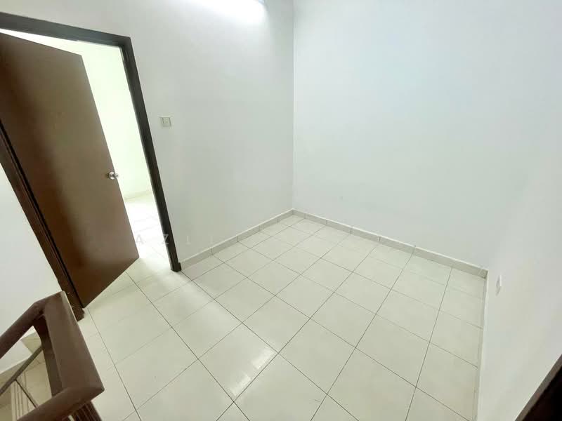 2-storey Terraced House for Sale in Bandar Teknologi Kajang (Kajang) - Azli Ibrahim - Interior - PropertyGuru.com.my