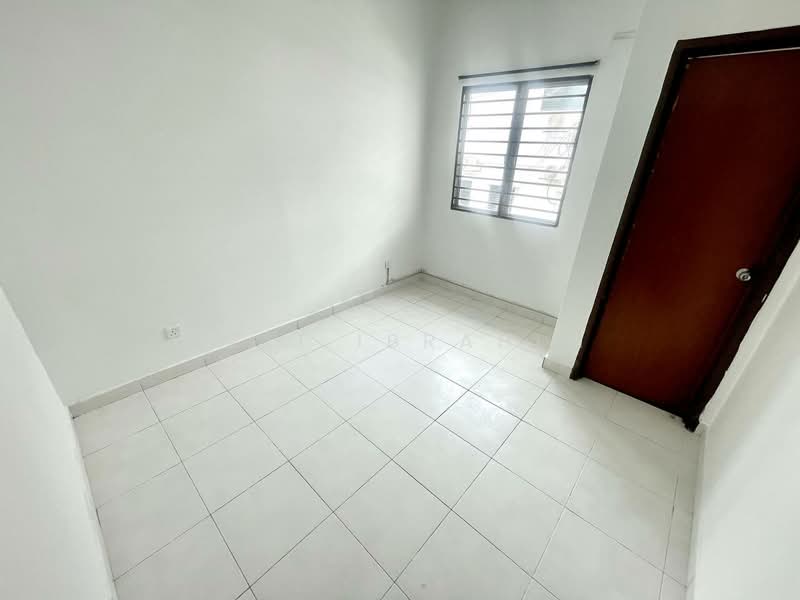 2-storey Terraced House for Sale in Bandar Teknologi Kajang (Kajang) - Azli Ibrahim - Interior - PropertyGuru.com.my