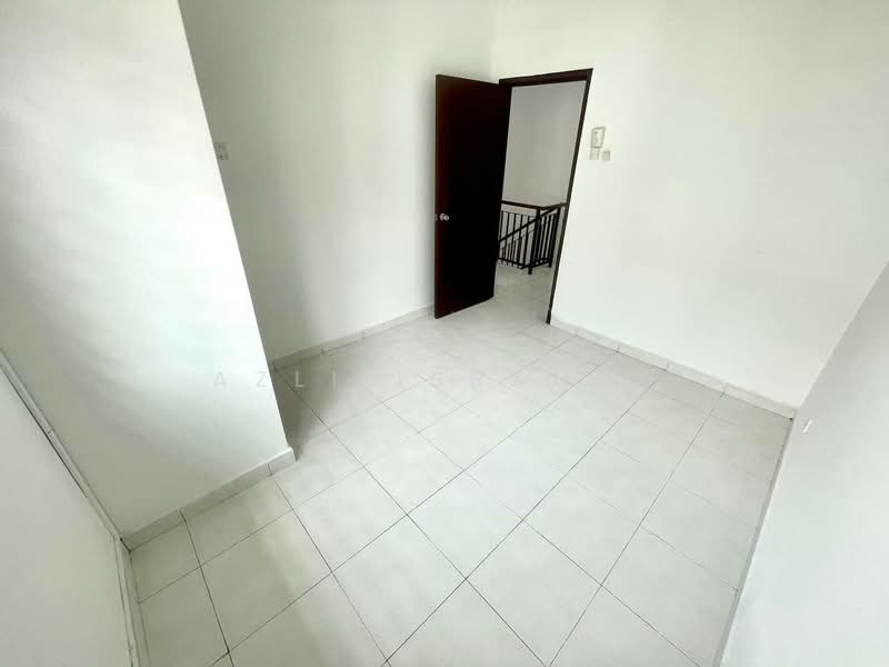 2-storey Terraced House for Sale in Bandar Teknologi Kajang (Kajang) - Azli Ibrahim - Interior - PropertyGuru.com.my