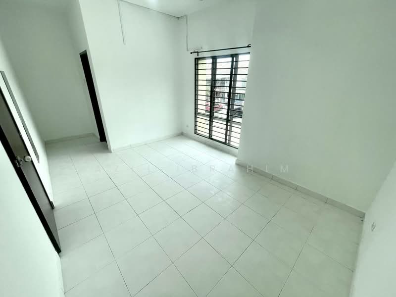2-storey Terraced House for Sale in Bandar Teknologi Kajang (Kajang) - Azli Ibrahim - Interior - PropertyGuru.com.my