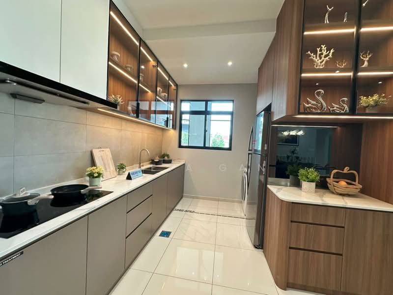 Servis Apartment untuk Dijual di Topaz @ Crest@Austin - Freya Gan - Kitchen - PropertyGuru.com.my