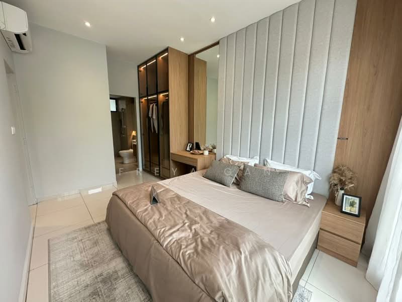 Servis Apartment untuk Dijual di Topaz @ Crest@Austin - Freya Gan - Bedroom - PropertyGuru.com.my