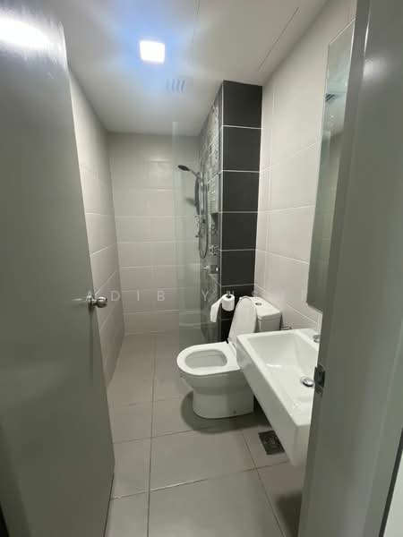 Servis Apartment untuk Disewa di Alinea Suites - Adib Yusuf - Bathroom - PropertyGuru.com.my
