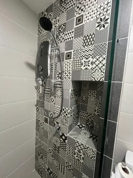 Servis Apartment untuk Disewa di Alinea Suites - Adib Yusuf - Bathroom - PropertyGuru.com.my