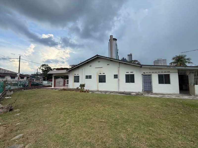 Tanah Komersial untuk Disewa di Taman Abad (Johor Bahru) - Crystal Tan - Exterior - PropertyGuru.com.my
