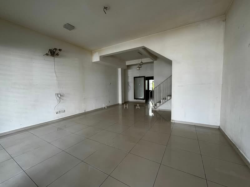 Rumah Teres 2-Tingkat untuk Dijual di Bandar Tasik Puteri (Rawang) - Nazrin Hakimin - PropertyGuru.com.my