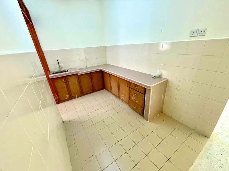 Apartment for Sale at Sri Melor (Mulberry Court) - Azli Ibrahim - Kitchen - PropertyGuru.com.my