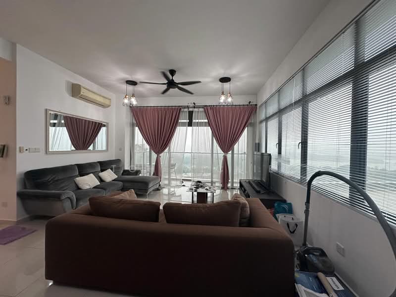 Kondominium untuk Disewa di Mirage By The Lake - TOH VICKIE - Living Room - PropertyGuru.com.my