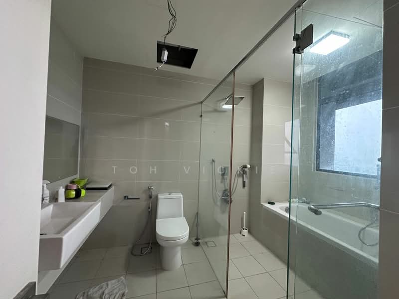 Kondominium untuk Disewa di Mirage By The Lake - TOH VICKIE - Bathroom - PropertyGuru.com.my