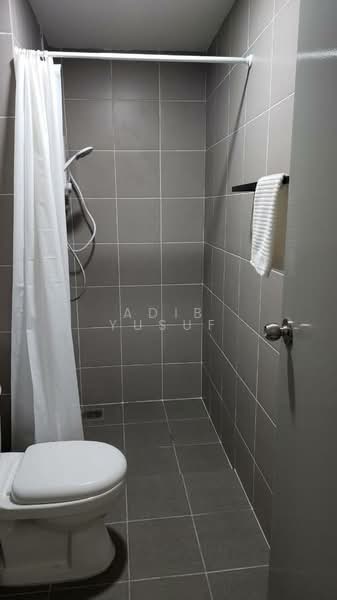 Servis Apartment untuk Disewa di Alinea Suites - Adib Yusuf - Bathroom - PropertyGuru.com.my