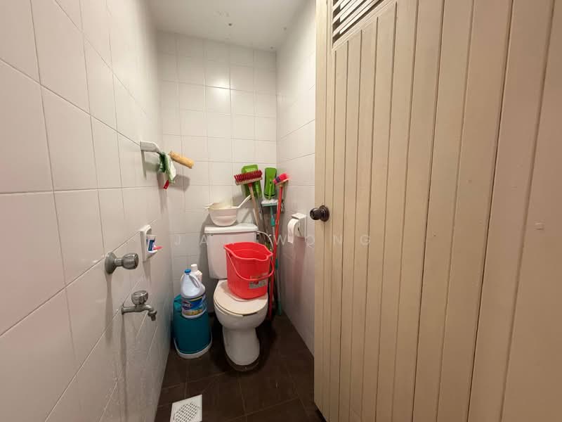 Kondominium untuk Dijual di Indah Samudra Condominium - Jax Wong - Bathroom - PropertyGuru.com.my