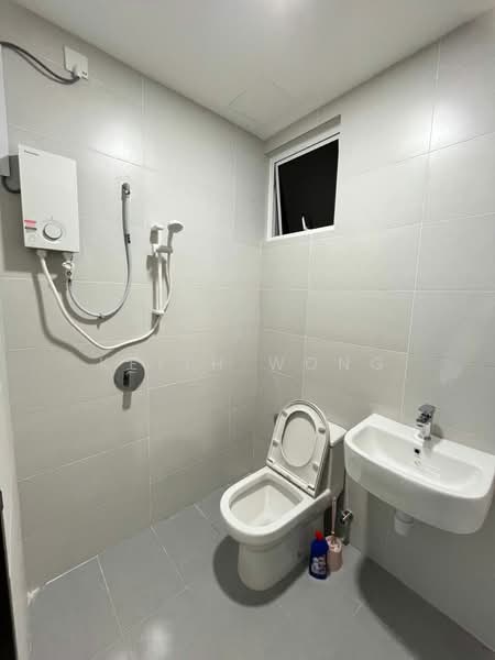 Service Residence for Rent at TRELLIS RESIDENCES - Keith Wong - Bathroom - PropertyGuru.com.my