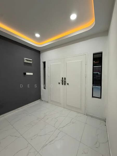 1-storey Terraced House for Sale in Taman Universiti (Skudai) - Desmond Lee - Entrance - PropertyGuru.com.my