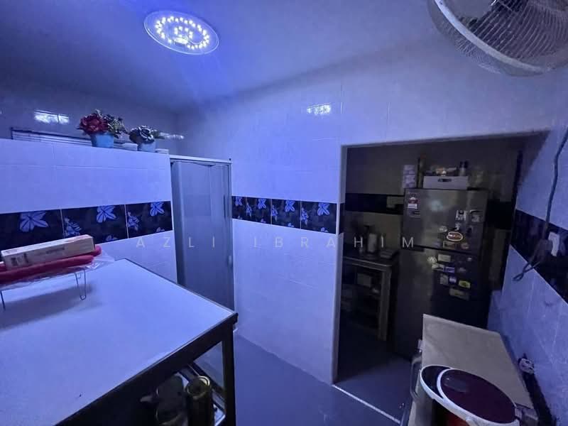 Pangsapuri untuk Dijual di Menara Merak Kayangan - Azli Ibrahim - Kitchen - PropertyGuru.com.my