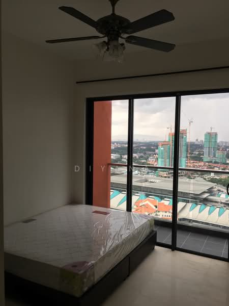 Service Residence for Sale at V@SUMMERPLACE - Diyana - Bedroom - PropertyGuru.com.my