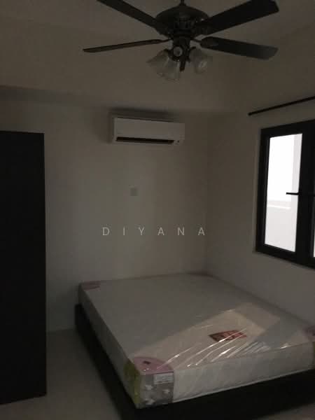 Service Residence for Sale at V@SUMMERPLACE - Diyana - Bedroom - PropertyGuru.com.my