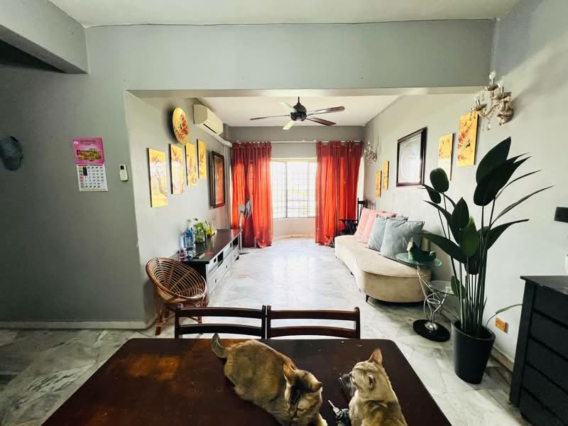 Pangsapuri untuk Dijual di Abadi Indah - Azli Ibrahim - Living Room - PropertyGuru.com.my