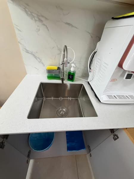 Service Residence for Sale at 22 Macalisterz - Alston Loh - Kitchen - PropertyGuru.com.my