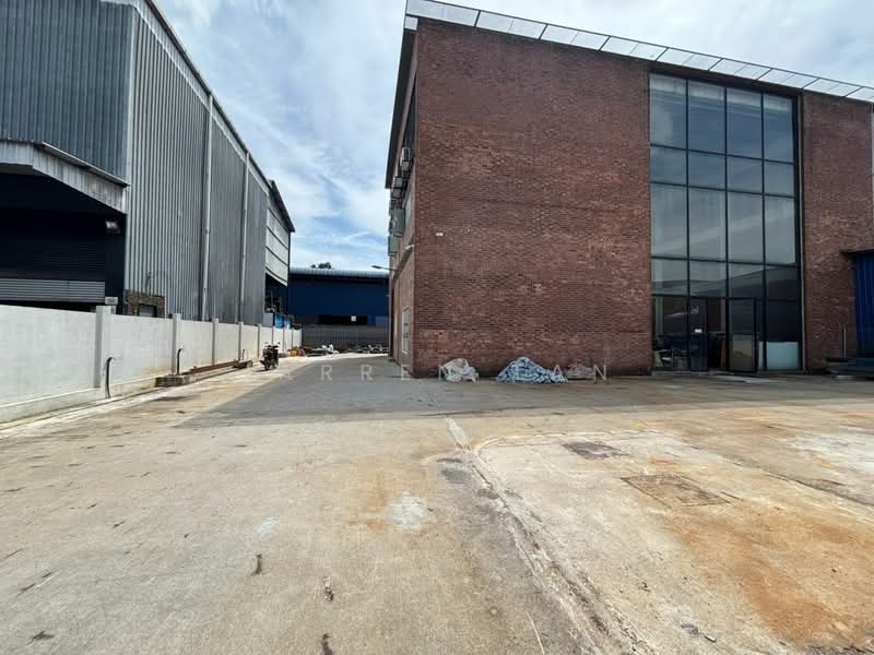Kilang untuk Disewa di U5,Taman Subang Perdana (Shah Alam) - Jarren Tan - Exterior - PropertyGuru.com.my