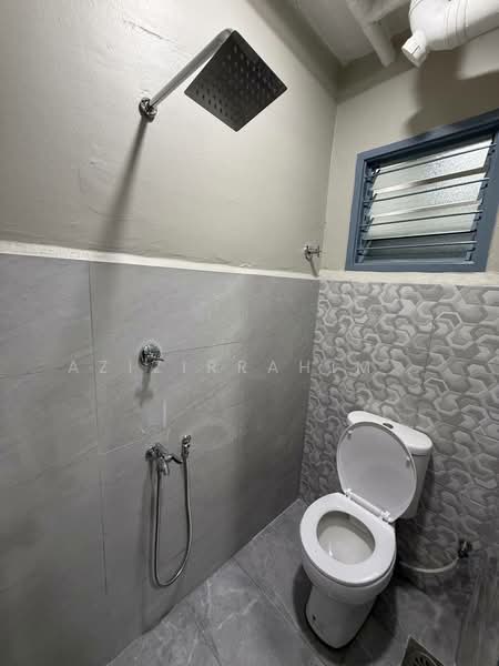 Apartment for Rent at Flora Damansara Apartment - Azizirrahim . - Bathroom - PropertyGuru.com.my