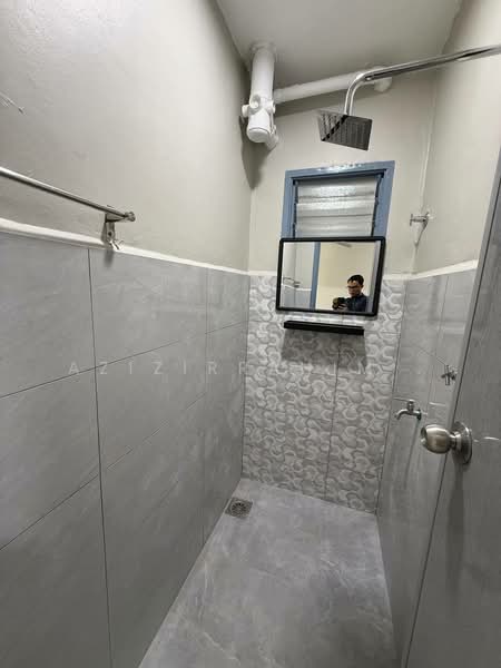 Apartment for Rent at Flora Damansara Apartment - Azizirrahim . - Bathroom - PropertyGuru.com.my