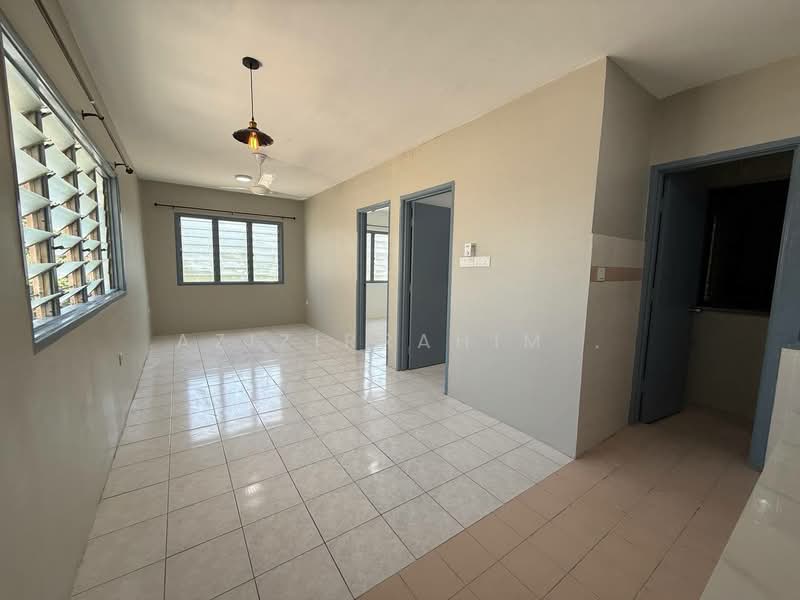 Apartment for Rent at Flora Damansara Apartment - Azizirrahim . - Living Room - PropertyGuru.com.my