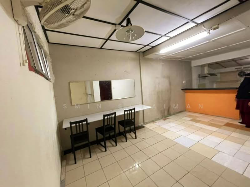 1-storey Terraced House for Sale in Taman Salak Jaya (Salak South) - Yasmin Sulaiman - Interior - PropertyGuru.com.my
