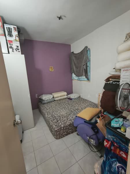 Pangsapuri untuk Dijual di Relau Vista Apartment - Kelvin Tan - Bedroom - PropertyGuru.com.my