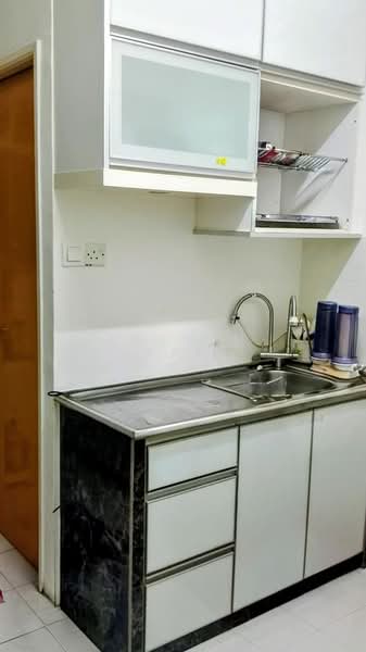 Apartment for Sale at Relau Vista Apartment - Kelvin Tan - Kitchen - PropertyGuru.com.my