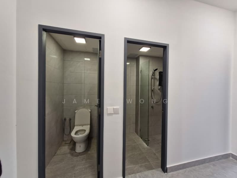 Service Residence for Rent at Altris Residences @ The Quartz WM - James Wong - Bathroom - PropertyGuru.com.my