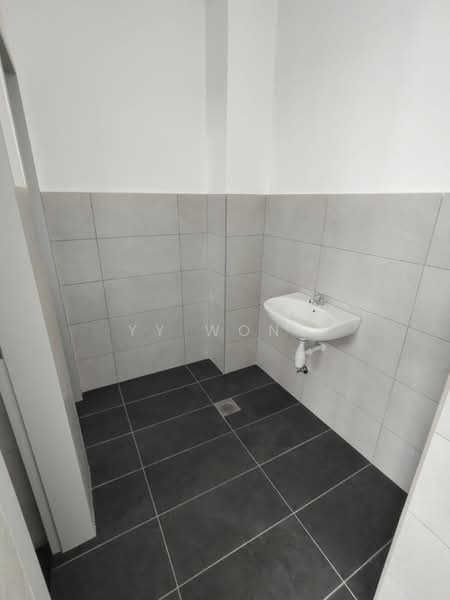 Shop / Office for Rent in Bandar Tropicana Aman (Telok Panglima Garang) - YY Wong - Bathroom - PropertyGuru.com.my