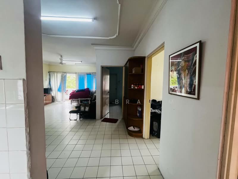 Pangsapuri untuk Dijual di Kenari Apartment - Azli Ibrahim - Living Room - PropertyGuru.com.my