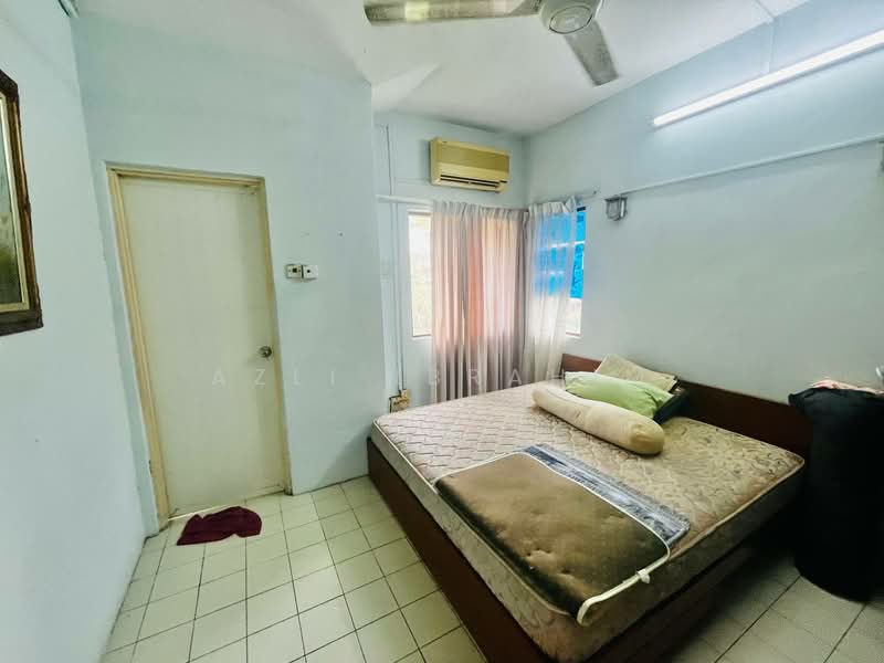 Pangsapuri untuk Dijual di Kenari Apartment - Azli Ibrahim - Bedroom - PropertyGuru.com.my