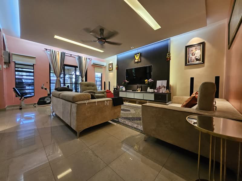 2-storey Terraced House for Sale in Bandar Kinrara (Selangor) - Yin Yee - Living Room - PropertyGuru.com.my