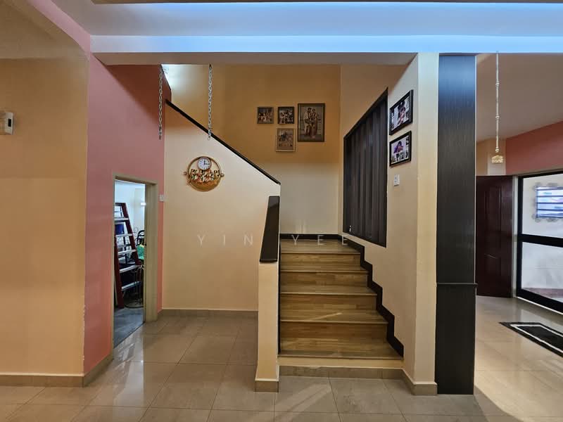 2-storey Terraced House for Sale in Bandar Kinrara (Selangor) - Yin Yee - Entrance - PropertyGuru.com.my