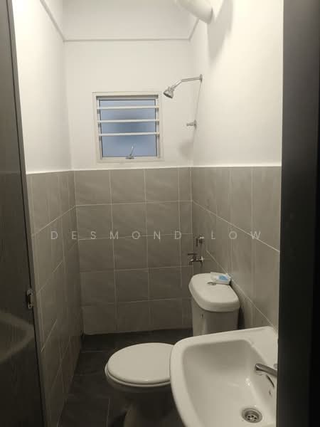 Townhouse for Rent in KL City Centre (Kuala Lumpur) - Desmond Low - Bathroom - PropertyGuru.com.my
