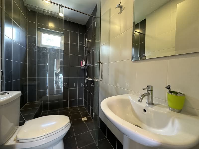 Condominium for Sale at 10 Island Resort - Gina Tan - Bathroom - PropertyGuru.com.my