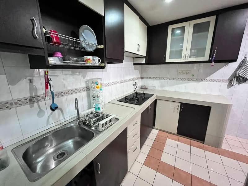Condominium for Sale at Villa Lagenda - Marcus Lee - Kitchen - PropertyGuru.com.my