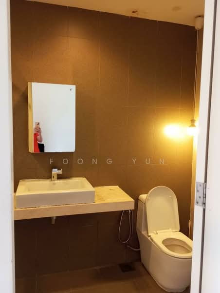 Kondominium untuk Dijual di Azelia Residence - Foong Yun - Bathroom - PropertyGuru.com.my