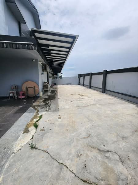 2-storey Terraced House for Sale in Ulu Tiram (Johor) - Desmond Lim - Exterior - PropertyGuru.com.my