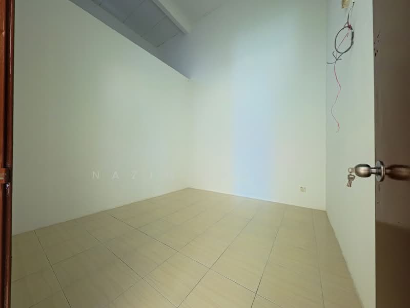 Semi-Detached House for Sale in Bandar Baru Salak Tinggi (Sepang) - Nazim Nadzar - PropertyGuru.com.my