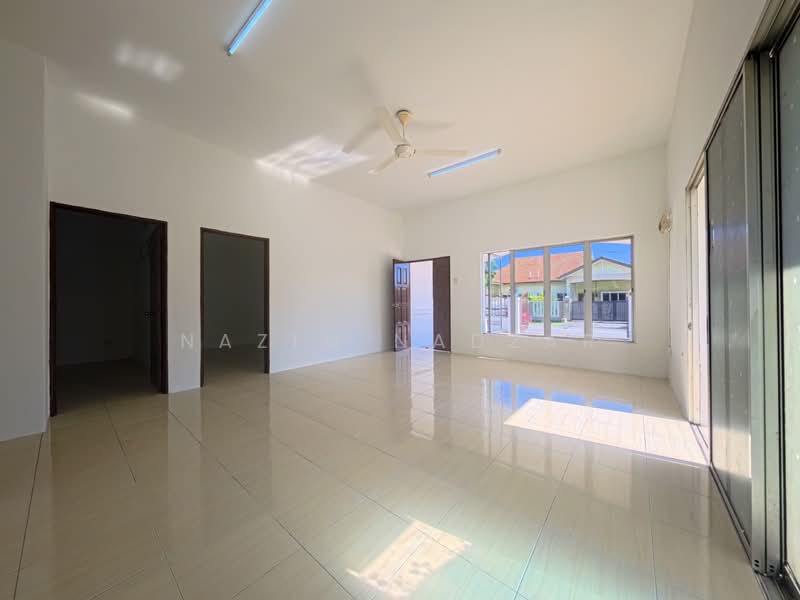 Semi-Detached House for Sale in Bandar Baru Salak Tinggi (Sepang) - Nazim Nadzar - PropertyGuru.com.my